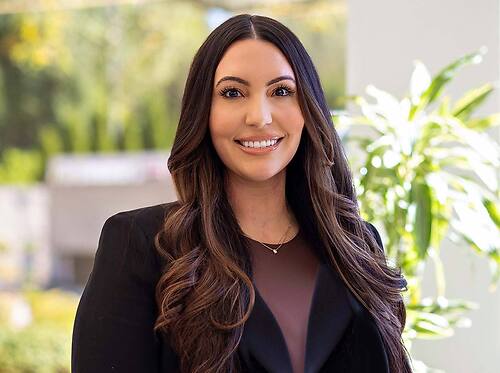 Elena  Djordjeski Light