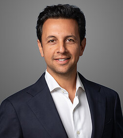 Photo of Saul S. Rostamian